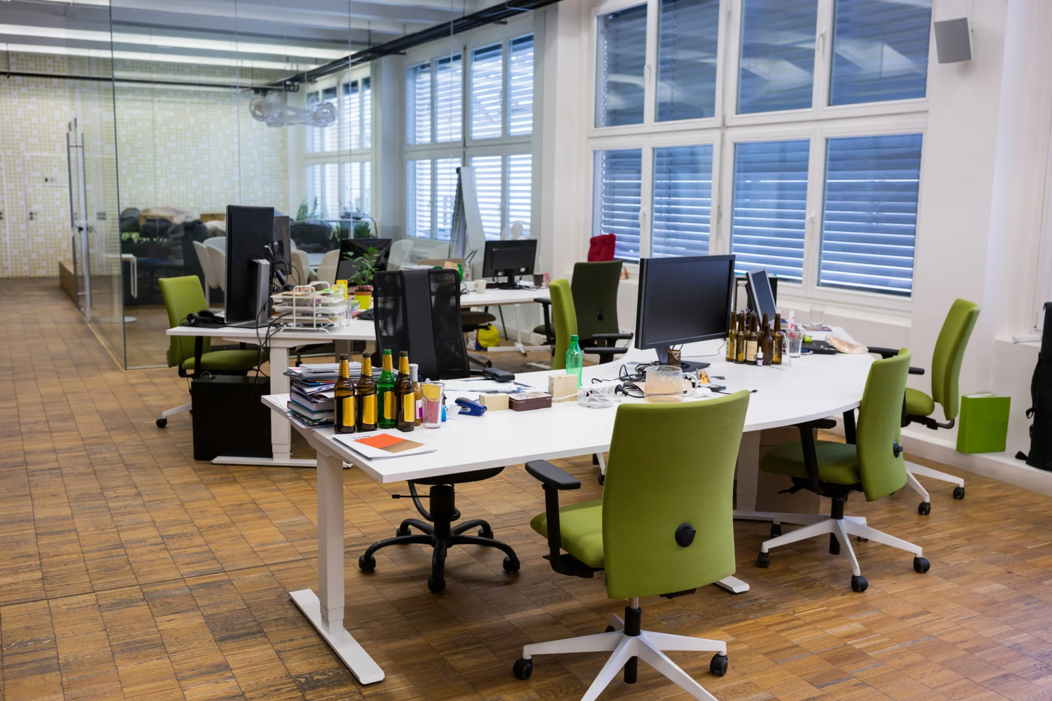 20+ Best Desk Sharing Software for Modern Workplaces in 2026
