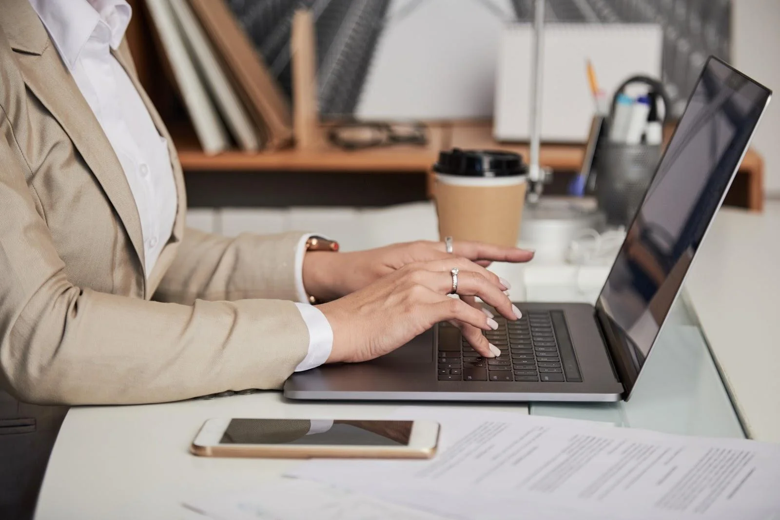 Desk Booking Software: The Complete 2026 Guide for Hybrid Offices