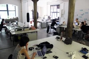 Using Desk Hoteling to Save Space