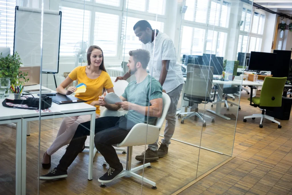 Desk Booking Software for Hybrid Offices: Optimize Space & Efficiency