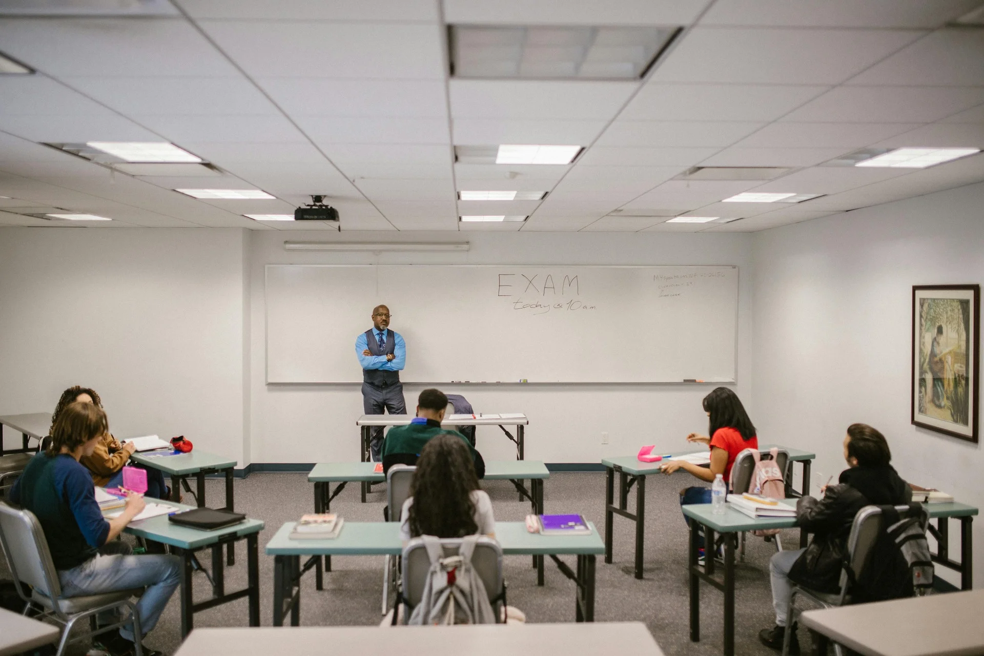 Hoteling Software for Higher Education Benefits and Use Cases